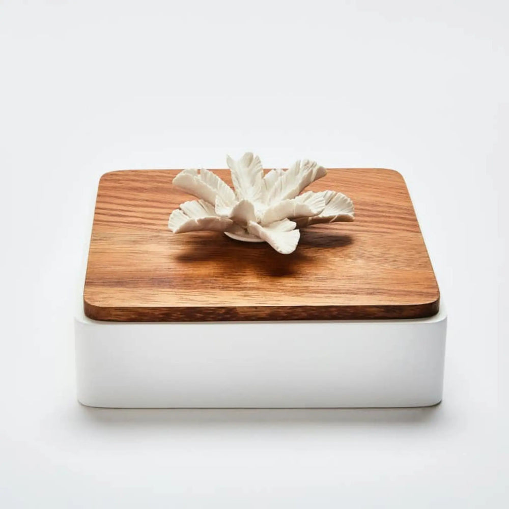 Elegant Acacia Wood Box with Decorative Flower – Handcrafted Luxury Storage