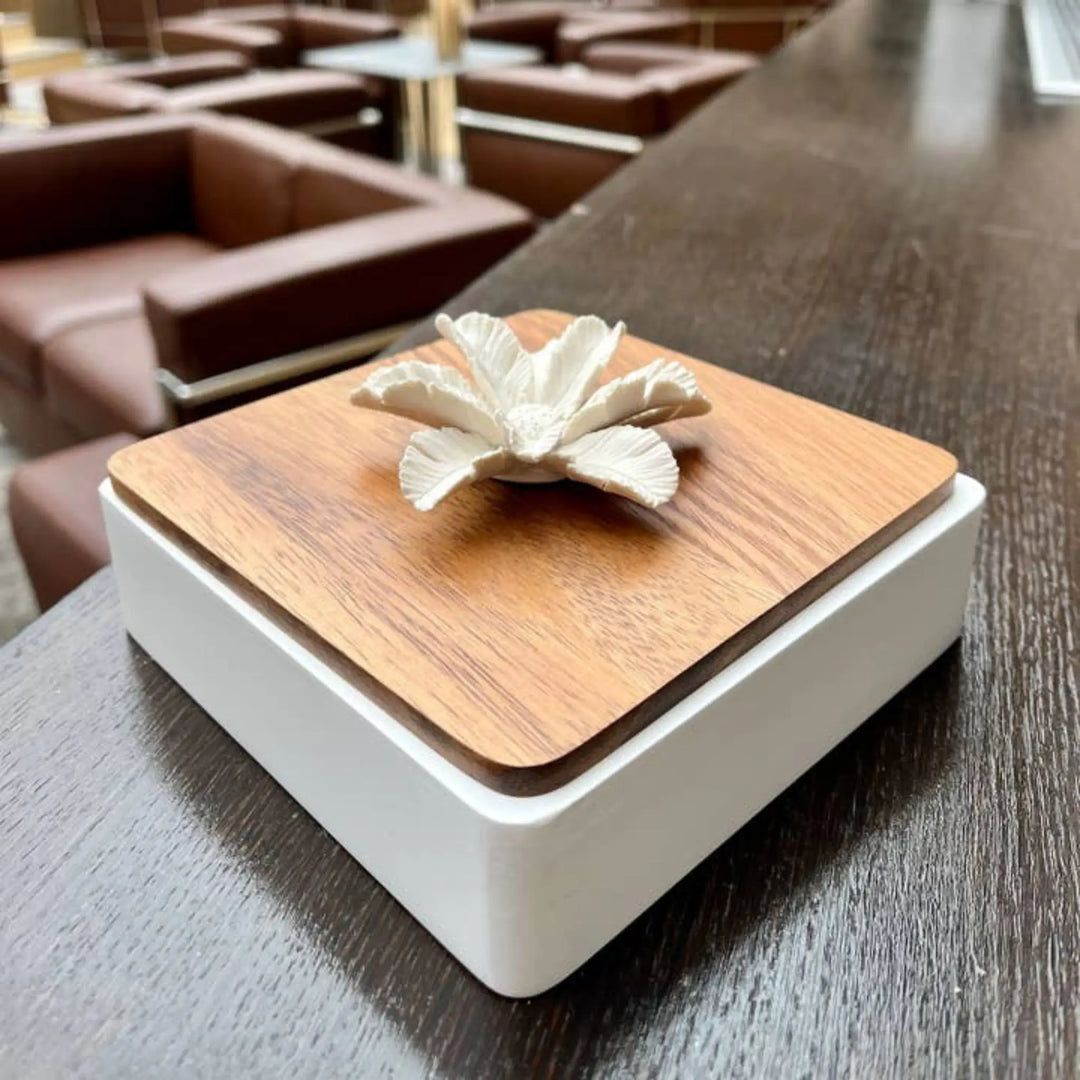 Elegant Acacia Wood Box with Decorative Flower – Handcrafted Luxury Storage