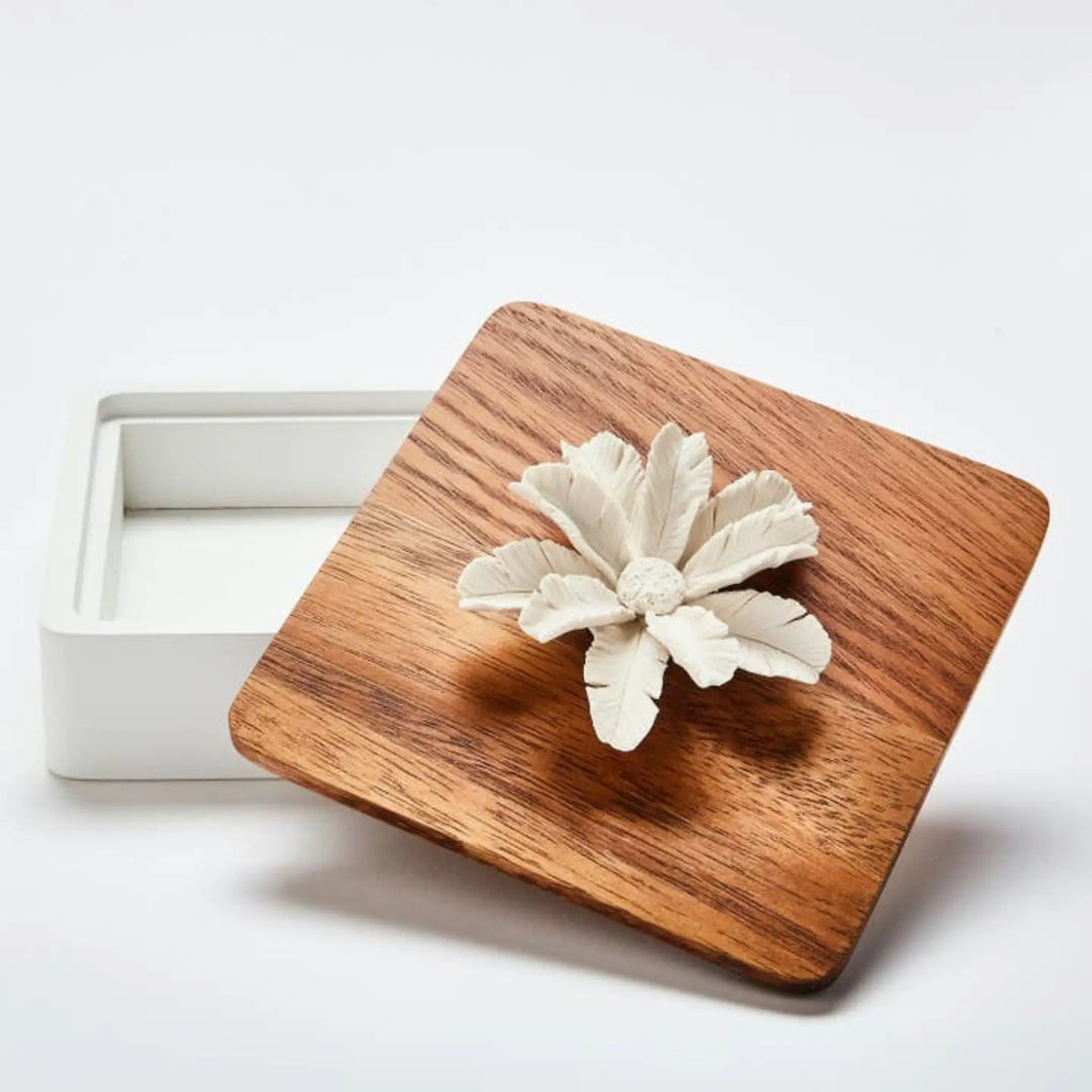 Elegant Acacia Wood Box with Decorative Flower – Handcrafted Luxury Storage