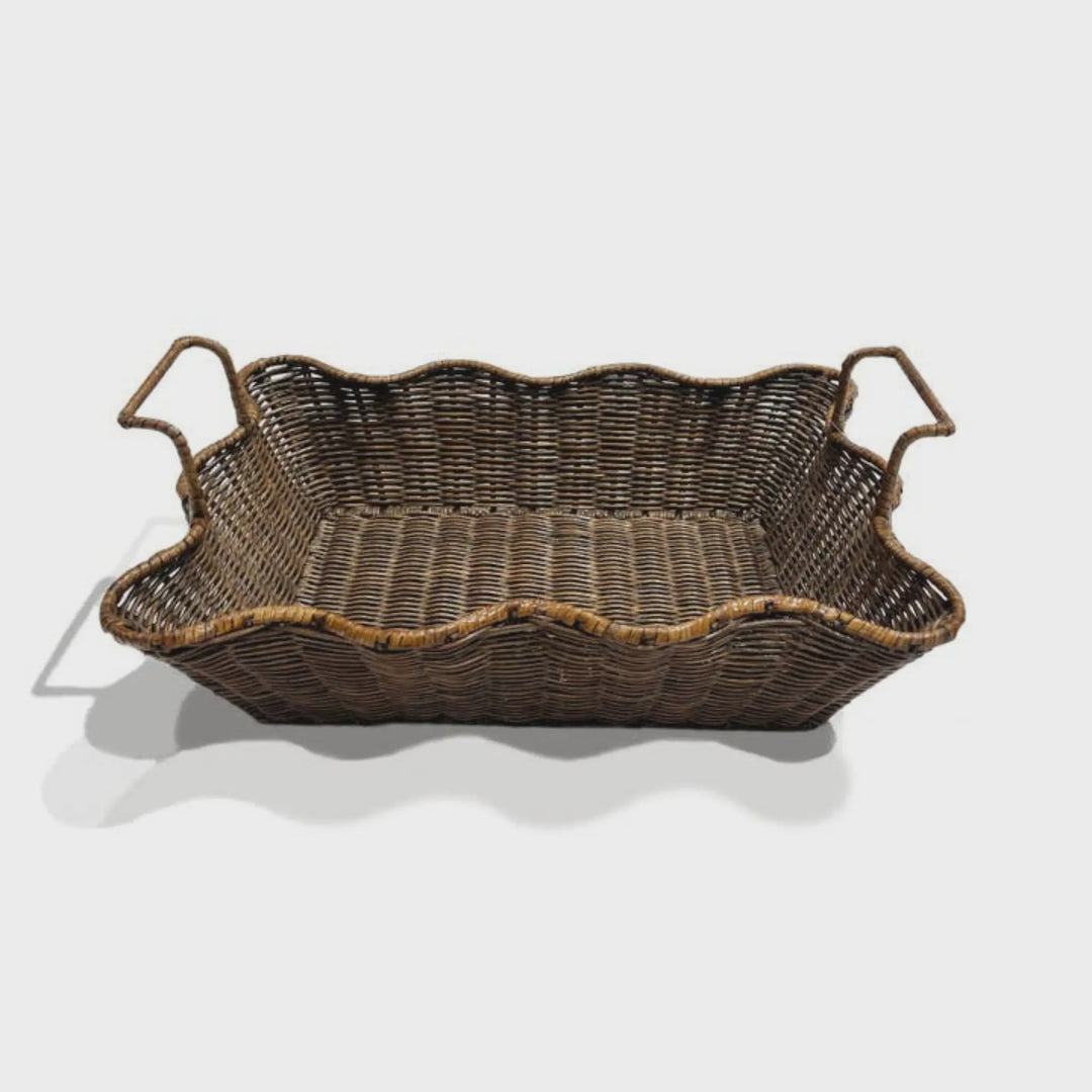 Small Scalloped Rattan Tray in Antique Brown – Sturdy and Versatile