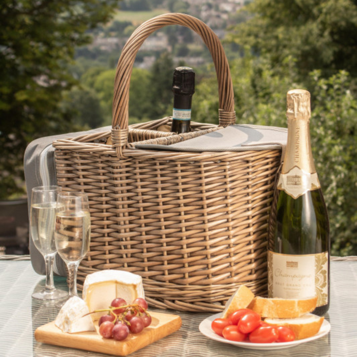 Vintage 2 Bottle Picnic Basket with Chilled Compartment